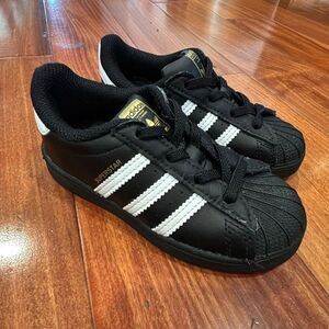 Adidas Superstar Toddler Sneakers “Black/White” — Size 9K